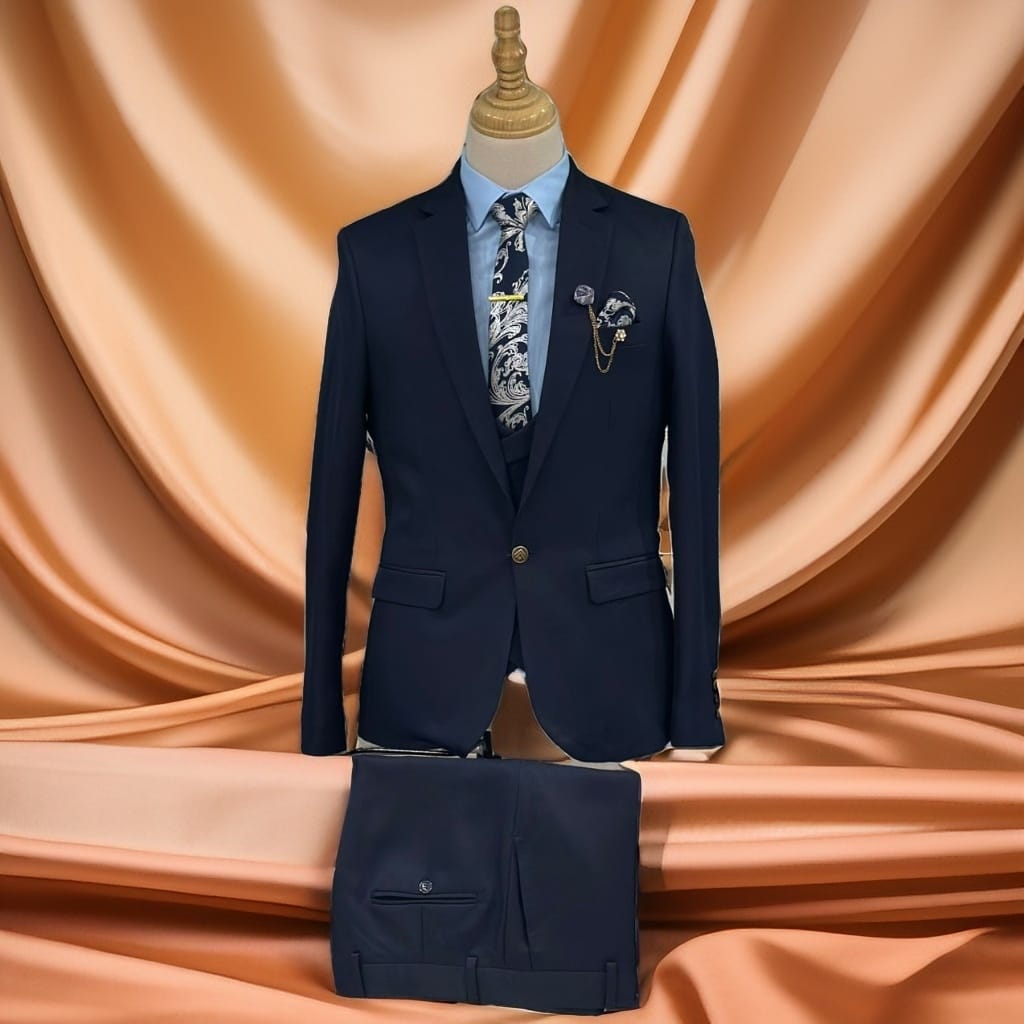 Costume Bleu nuit trois pièces